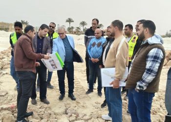 تنفيذًا لتوجيهات المهندسة راندة المنشاوي.. مسئولو الإسكان يتفقدون مشروعات مدينة العلمين الجديدة ومارينا