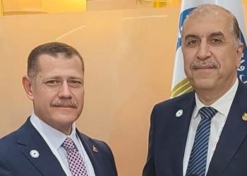 شراكة استراتيجية وتكريم مستحق.. “أموك” و”بترومنت” تبحثان تعزيز التعاون الشامل خلال فعاليات “إيجيبس 2026”