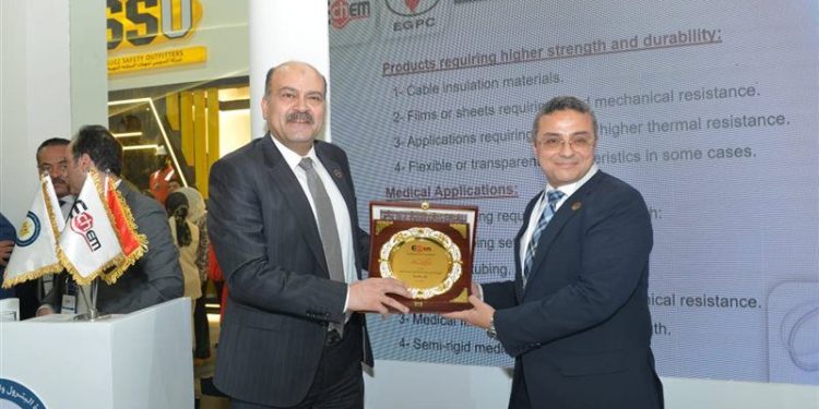 تقديراً لأدائها الاستثنائي في توطين الصناعة.. «إيكم» تكرم شركة «إيلاب» لتحقيقها معدلات إنتاج قياسية