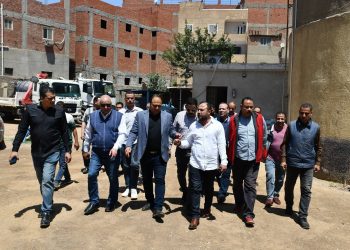 رئيس مياه الشرب بالجيزة يتفقد الفروع التجارية بمركزي أوسيم ومنشأة القناطر