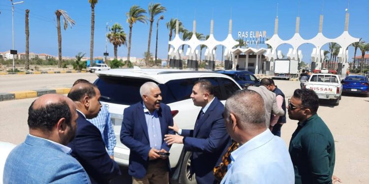 محافظ دمياط ورئيس مياه القاهرة يتابعان المراحل النهائية لمشروع خط المياه الناقل لتعزيز التنمية العمرانية برأس البر