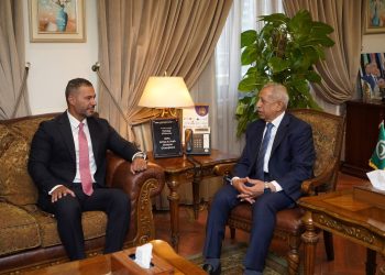 نائب رئيس البورصة المصرية يزور “الأكاديمية العربية للنقل البحري” لنشر الثقافة المالية والاستثمارية