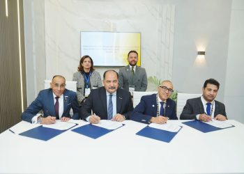 توقيع عقد تنفيذ الدراسات الهندسية (FEED) والخاص بتطوير المرحلة الثانية عشرة لتنميه حقول غاز غرب الدلتا بالمياه العميقة (WDDM)