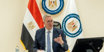 وزير البترول: الاستثمار في العنصر البشري يقود تطوير قطاع الثروة المعدنية