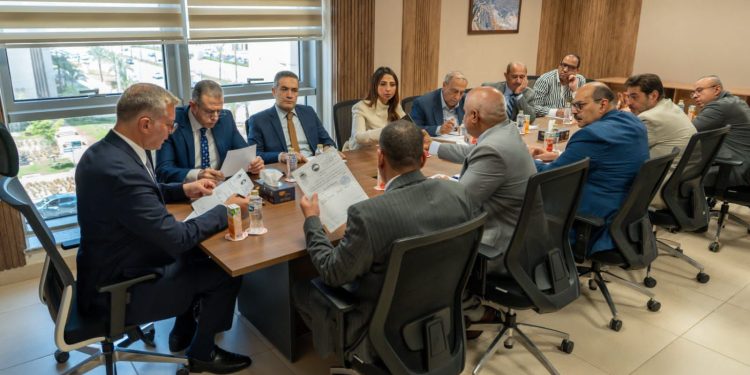 وزير البترول والثروة المعدنية يعقد اللقاء الدوري مع أعضاء مجلسي النواب والشيوخ