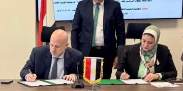 المصرية لنقل الكهرباء توقع عقدآ لتوريد كابلات ارضية جهد 220 ك.ف لربط محطة محولات البدرشين بالشبكة القومية الموحدة