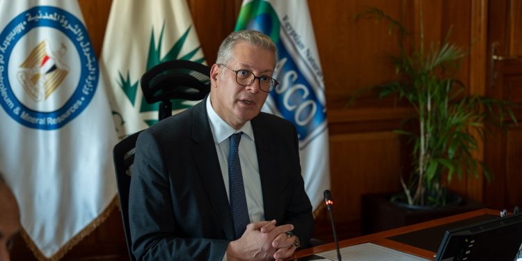 وزير البترول يُشارك في احتفال اليوبيل الذهبي لفرع جمعية مهندسي البترول العالمية في مصر