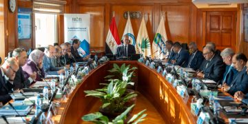 وزير البترول يشهد أعمال الجمعية العامة لشركة فجر المصرية للغاز الطبيعي