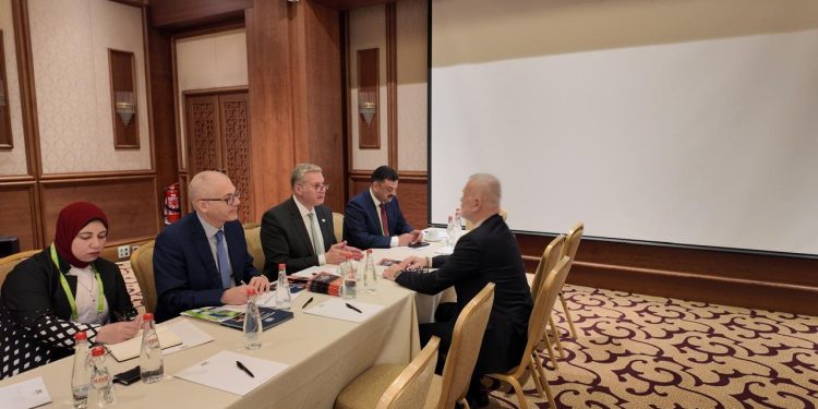 وزير البترول يبحث مع كبرى شركات التعدين التركية فرص الشراكة والاستثمار في مصر