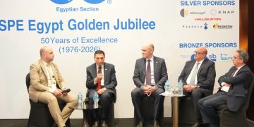 جلستان استراتيجيتان تناقشان تعظيم كفاءة الاستخلاص وصقل الكوادر لزيادة الإنتاج البترولي في مصر