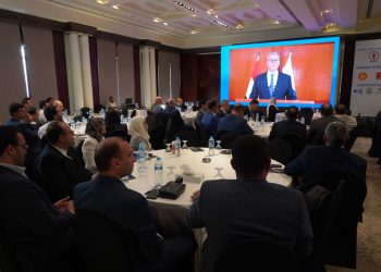 بحضور رئيسة جمعية مهندسى البترول العالمية.. عرض الاستراتيجيات المبتكرة لتعظيم احتياطيات مصر من البترول والغاز 