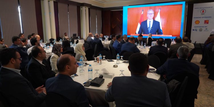 بحضور رئيسة جمعية مهندسى البترول العالمية.. عرض الاستراتيجيات المبتكرة لتعظيم احتياطيات مصر من البترول والغاز 