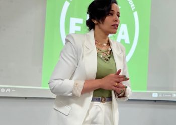 مي الدراوي تستعرض “رحلة اللافندر” خلال فعالية نموذج الفاو بجامعة الجلالة