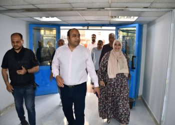 رئيس مياه الشرب بالجيزة يتابع اختبارات المسار الوظيفي للعاملين