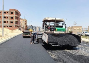 وزيرة الإسكان تتابع مشروعات تنفيذ ورفع كفاءة الطرق 