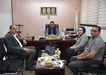 رئيس شركة مياه بالقليوبية يلتقي النائبة دنيا سيف لبحث ملفات مهمة مياه الشرب والصرف الصحي بالمحافظة