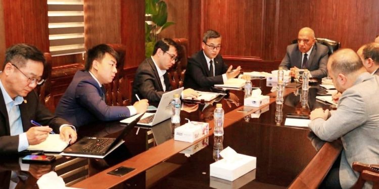 وزير الكهرباء يبحث مع مجموعة صاني الصينية مستجدات تنفيذ مشروعات طاقة متجددة