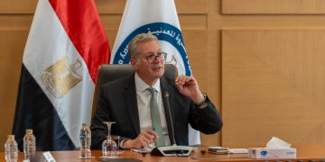 وزير البترول: حوافز للتوسع في الحفر الأفقي والتكسير الهيدروليكي لزيادة الإنتاج