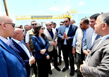 وزيرة الإسكان ومحافظ الفيوم يتفقدان توسعات محطة مياه العزب الجديدة لتعزيز خدمات مياه الشرب