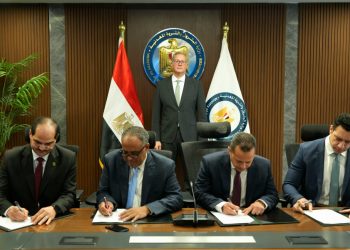 وزير البترول يشهد توقيع مذكرة اتفاق مع بى بى وهاربور إنرجى