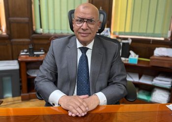 بتوجيهات رئيس «القابضة للمياه».. دعم فني ومعدات من القاهرة والجيزة لتطهير شبكات الصرف الصحي بأسوان