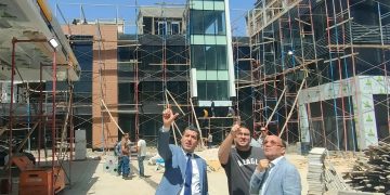 رئيس مصر للبترول يتابع ميدانيا أعمال تطوير محطة شيراتون استعدادا لافتتاحها
