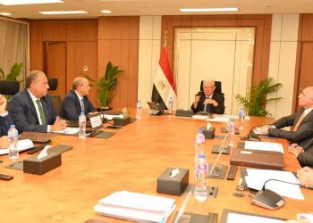 نائب رئيس الوزراء للشؤون الاقتصادية يترأس الجمعيات العامة لـ5 شركات قابضة لاعتماد توزيع حصة إضافية بقيمة 1.061 مليار جنيه من أرباحها دعمًا للخزانة العامة للدولة