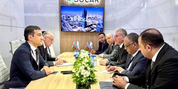 وزير البترول يبحث مع “سوكار” الأذربيجانية تفعيل شراكة استراتيجية طويلة الأجل بقطاع البترول والغاز