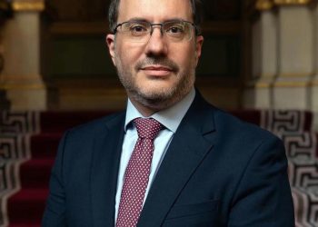 السفير البريطاني بالقاهرة: العلاقات بين المملكة المتحدة ومصر تتجه نحو مرحلة أكثر استراتيجية وتكاملاً