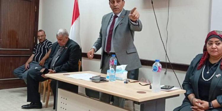 اجتماع عاجل وموسع لوكيل وزارة التموين بالقليوبية لوضع ضوابط صارمة لضبط الأسواق وتقديم أفضل خدمة للمواطنين