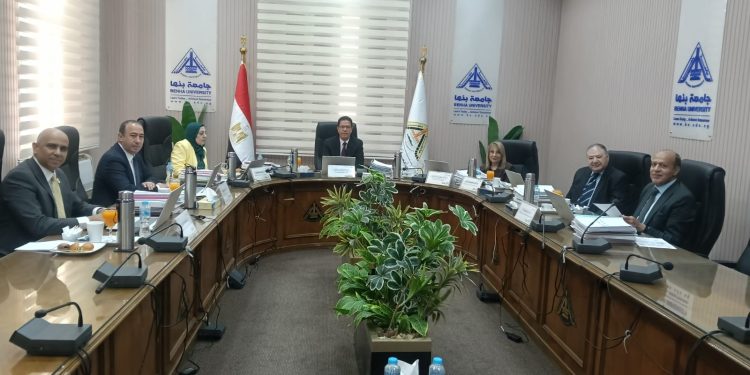 لجنة قيادات جامعة بنها تستقبل المتقدمين للوظائف القيادية
