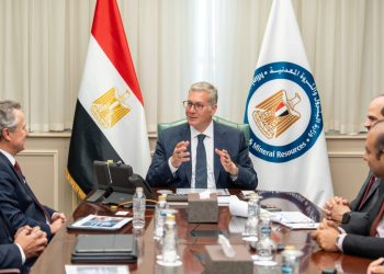 وزير البترول يتابع تسريع استكمال اتفاقيات ربط حقل أفروديت القبرصي بمصر