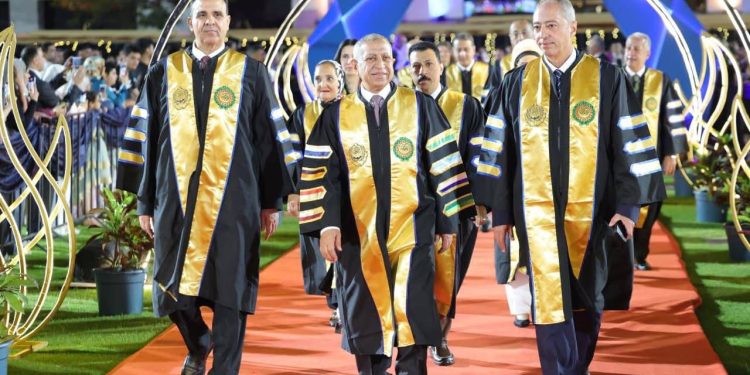الأكاديمية العربية تحتفل بتخريج دفعة جديدة من كلية الدراسات العليا في الإدارة بالإسكندرية