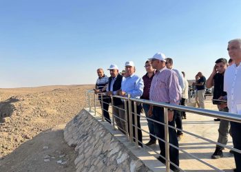 وزيرا “النقل” و”الكهرباء” فى زيارة ميدانية إلى مناطق جبل سحابة وجبل عتاقة