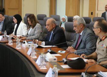 المجلس الأعلى للطاقة يناقش آليات توفير “الطاقة” اللازمة لعـدد من مشروعات صناعة الحديد الإسفنجي