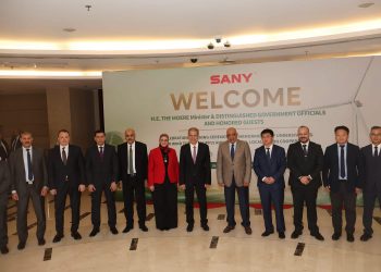 وزير الكهرباء يشارك مجموعة صاني “SANY” الصينية الاحتفال ببدء العمل وإنشاء أول مصنع لتوربينات الرياح وإقامة مشروع طاقة رياح قدرة 2000 ميجاوات بالجنيه المصرى