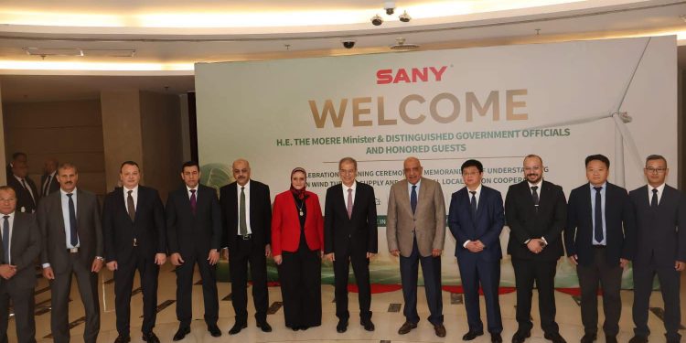 وزير الكهرباء يشارك مجموعة صاني “SANY” الصينية الاحتفال ببدء العمل وإنشاء أول مصنع لتوربينات الرياح وإقامة مشروع طاقة رياح قدرة 2000 ميجاوات بالجنيه المصرى
