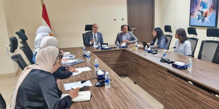 مسئولو “الإسكان” ومكتب برنامج “الهابيتات” في مصر يناقشون ملفات العمل المشترك