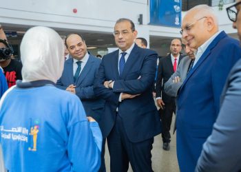 الرئيس التنفيذي للمصرية للاتصالات يكرم أصحاب المشروعات المتميزة بمدارس WE للتكنولوجيا التطبيقية خلال الحفل الختامي للأنشطة الدراسية “WE Shine”