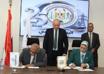 المصرية لنقل الكهرباء توقع عقد إنشاء محطة محولات ميناء دمياط لتعزيز كفاءة واستقرار الشبكة القومية