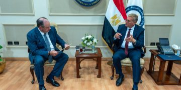  وزير البترول يبحث مع الرئيس التنفيذي لشركة أباتشي العالمية التعاون في خطط الاستكشاف والإنتاج بالصحراء الغربية