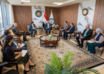 وزير البترول يبحث مع رئيس دانة غاز الإماراتية خطط التوسع في الاستثمارات وزيادة إنتاج الغاز من حقول الدلتا