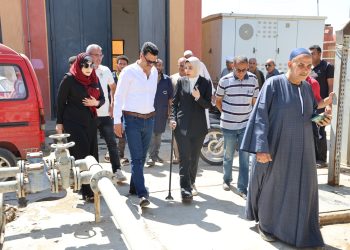 رئيس مياه القليوبية يتابع موقف خدمات مياه الشرب والصرف الصحي بقرى دجوى وساحل دجوى ويؤكد أهمية الإسراع في تنفيذ المشروعات