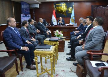 محافظ الغربية يستقبل رئيس شركة «غاز مصر» لبحث آليات الإسراع في تنفيذ مشروعات توصيل الغاز الطبيعي بمختلف أنحاء المحافظة