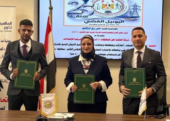 لتطوير شبكة نقل الكهرباء.. “المصرية للنقل” توقع عقد ربط محطة “بني خالد” بالتحالف مع “العربية الأفريقية للإنشاءات”