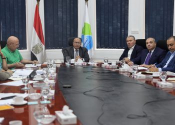 رئيس القابضة للمياه يتابع الموقف التنفيذي لمشروعات «حياة كريمة» بالمرحلة الأولى ويستعرض استعدادات المرحلة الثانية