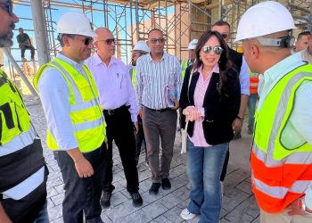 وزيرة الإسكان تتفقد مشروع تطوير منطقة “علم الروم”