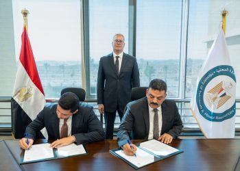 وزير البترول يشهد توقيع مذكرة تفاهم بين هيئة الثروة المعدنية والصناعات التعدينية وجينيسيس المصرية للتعدين