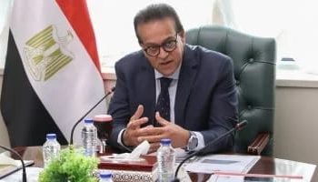 سيستم مدارس التمريض خارج الخدمة.. آلاف الأسر فى الشارع ومعاناة بالسيبرات بسبب عطل موقع وزارة الصحة