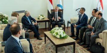 خلال مباحثات مع وزير البترول.. مجموعة “كوانتم كابيتال” الأمريكية تستهدف تأسيس محفظة استثمارات بقطاع البترول والغاز المصري